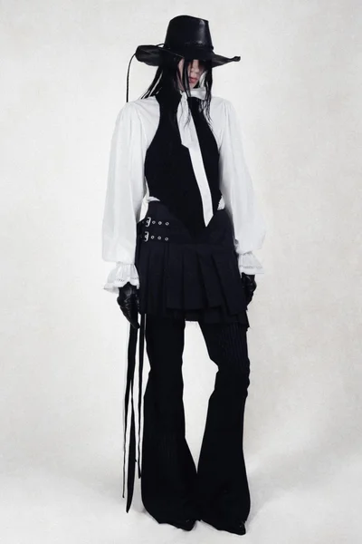 Look 30